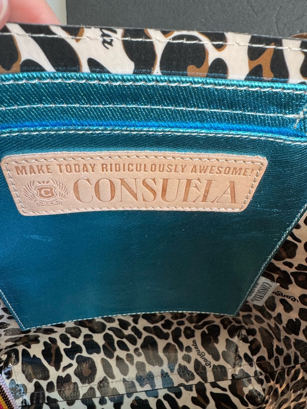 Consuela Everyday Tote Bag Cheetah Leopard Print Purse EUC - Picture 10 of 12